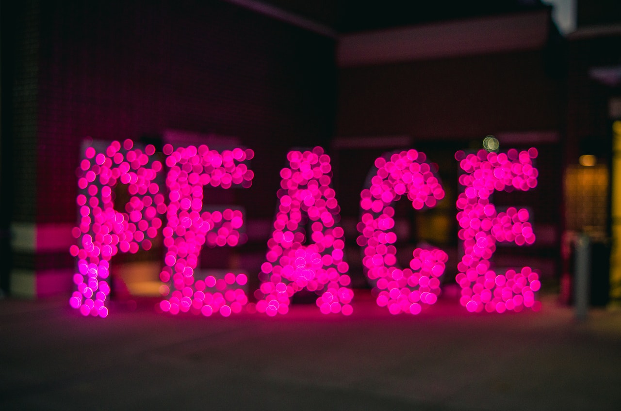 Everyday Blessing: MAKE PEACE (BERDAMAI)
