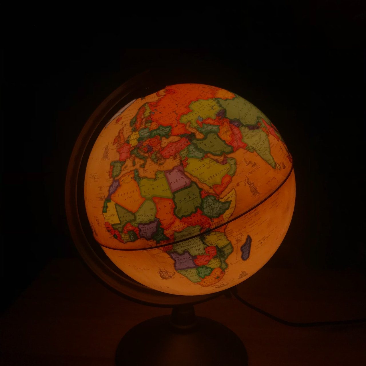 Everyday Blessing: THE LIGHT OF THE WORLD (TERANG DUNIA)