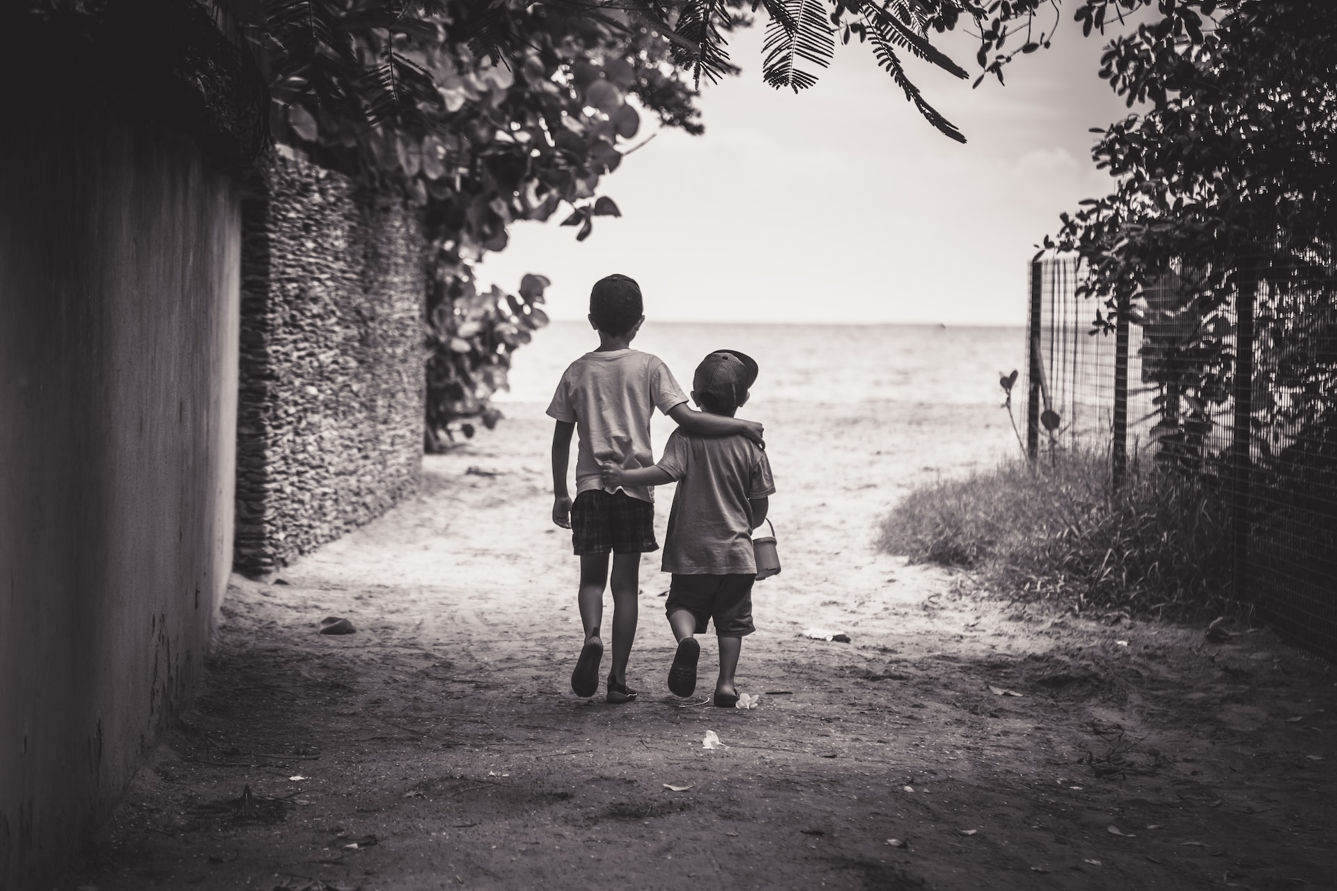 Everyday Blessing: LOVES OTHERS (MENGASIHI SESAMA)